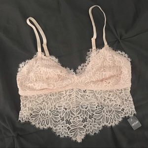 NWT- Aerie Floral Lace Bralette